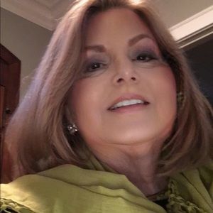 Meet your Posher, Ellen